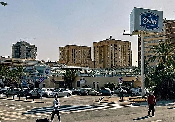 Mercado de Babel y zona de las obras del parking.