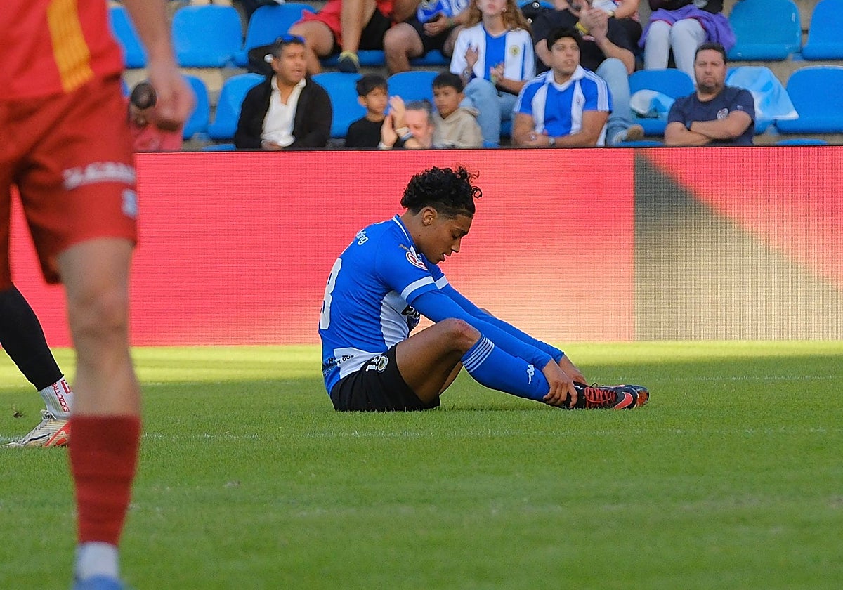 Carlos Rojas, sentado en el Rico Pérez.