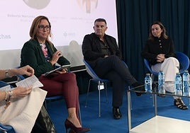 De izquierda a derecha: Mayte García, directora ejecutiva de Hosbec; Roberto Martínez, director de Alicante Costa Blanca Turismo y Cruceros; y Carola Valls, responsable de Promoción Turística en Visit Benidorm.
