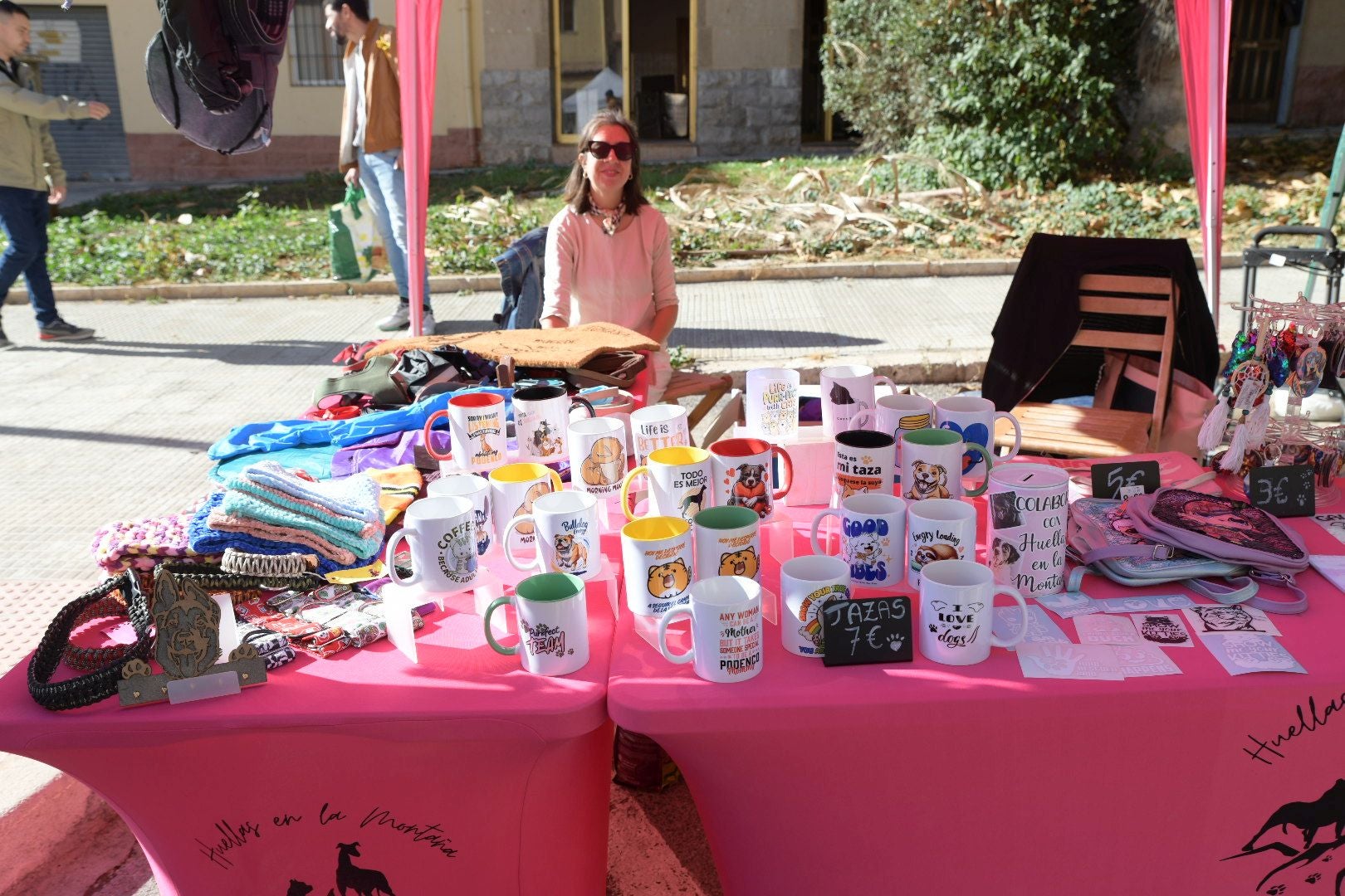 La Navidad se adelanta en Alicante en forma de mercadillo solidario