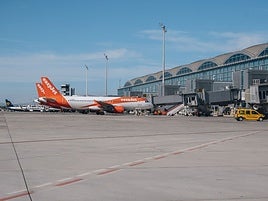 Aviones de Easyjet en el aeropuerto de Alicante-Elche.