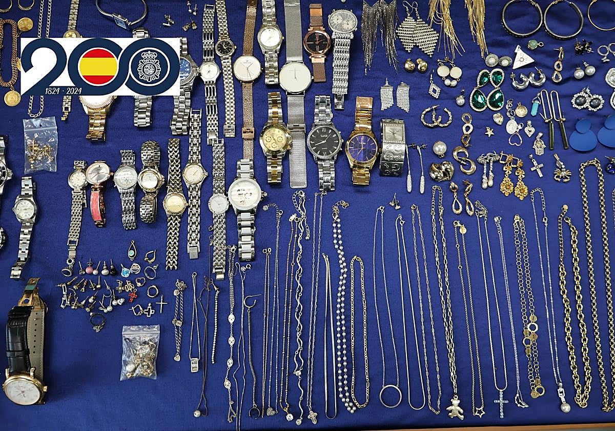 Efectos sustraídos recuperados por la Policía Nacional.