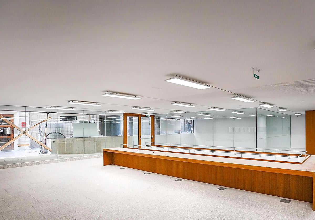 Ground floor of the new glass building of Centro 14.