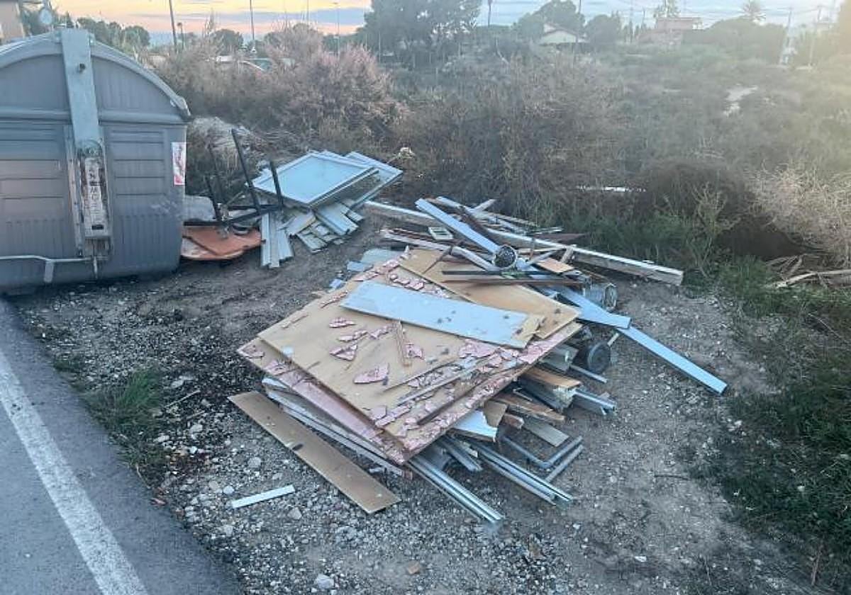 New illegal dumping in El Campello.