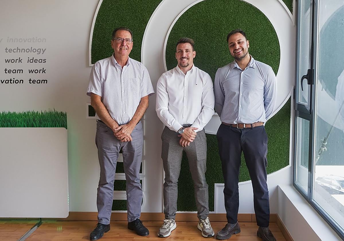 Representantes del PCUMH y la Oficina de Simbiosis Industrial fortalecen la cooperación para impulsar nuevos modelos circulares en la industria.