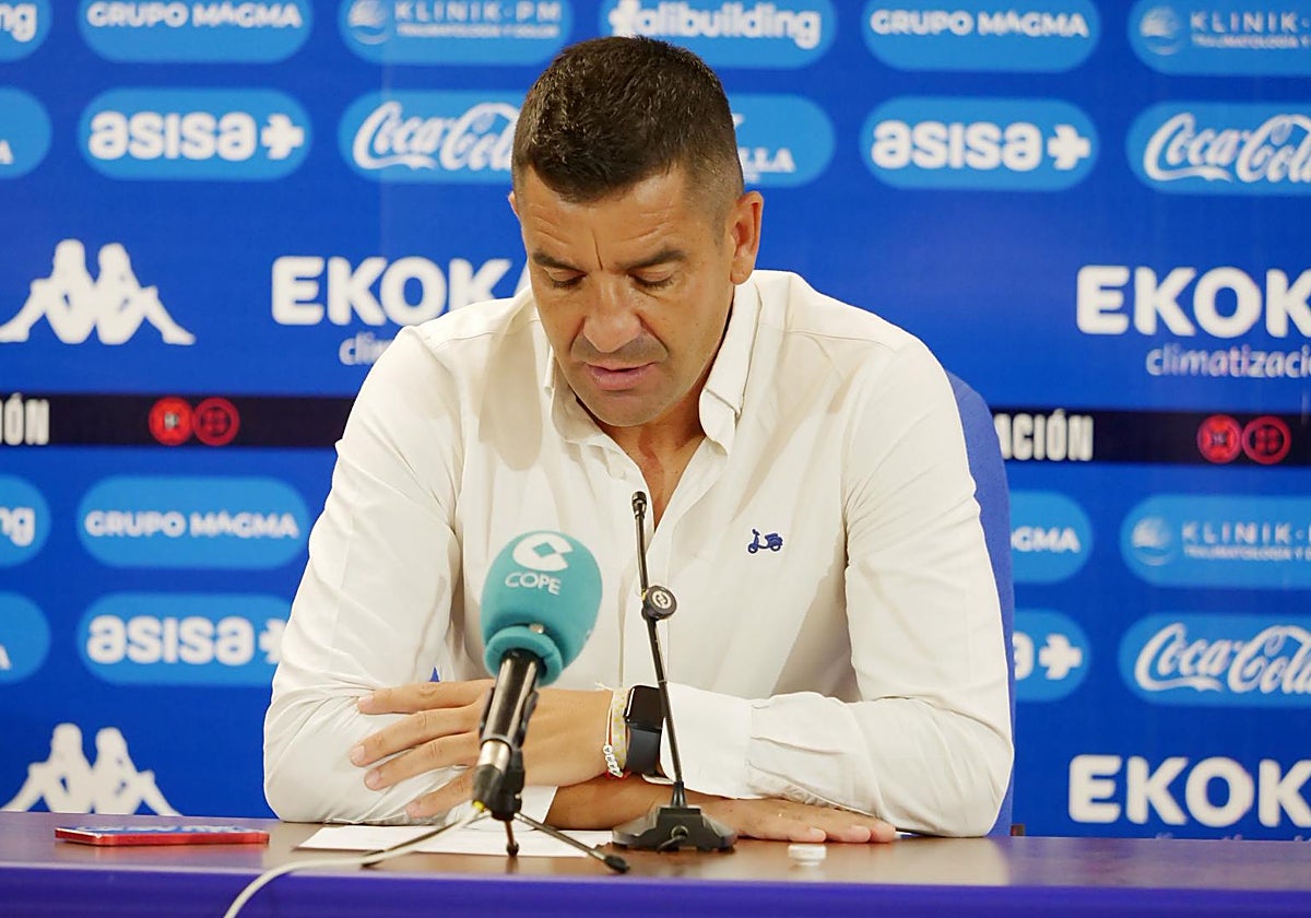 Rubén Torrecilla, ese miércoles, durante su despedida del Hércules.