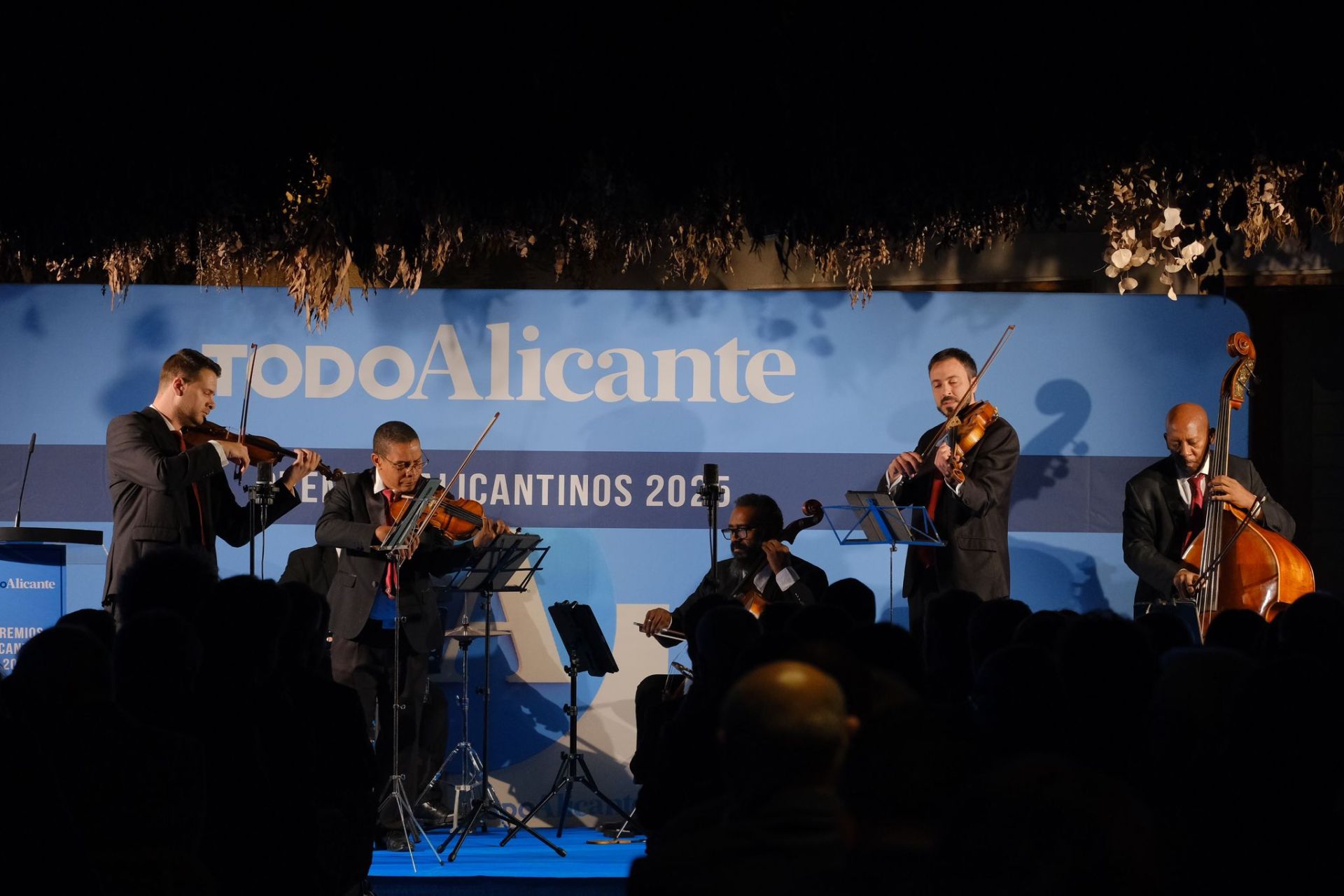 Alicante brilla: así ha sido la gran noche de los Premios Alicantinos