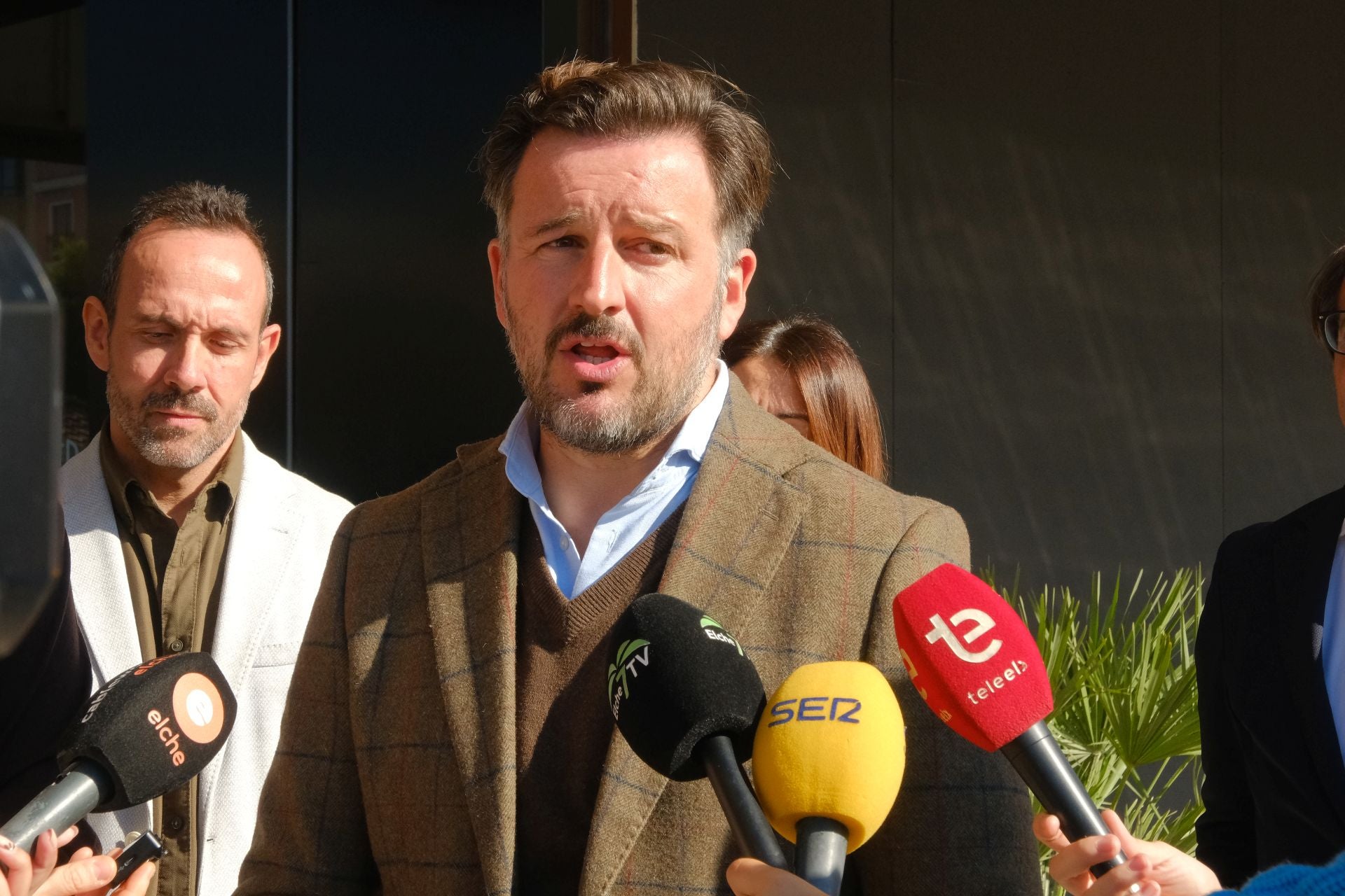 El aeropuerto de Alicante-Elche ya tiene hotel: Hampton by Hilton abre sus puertas