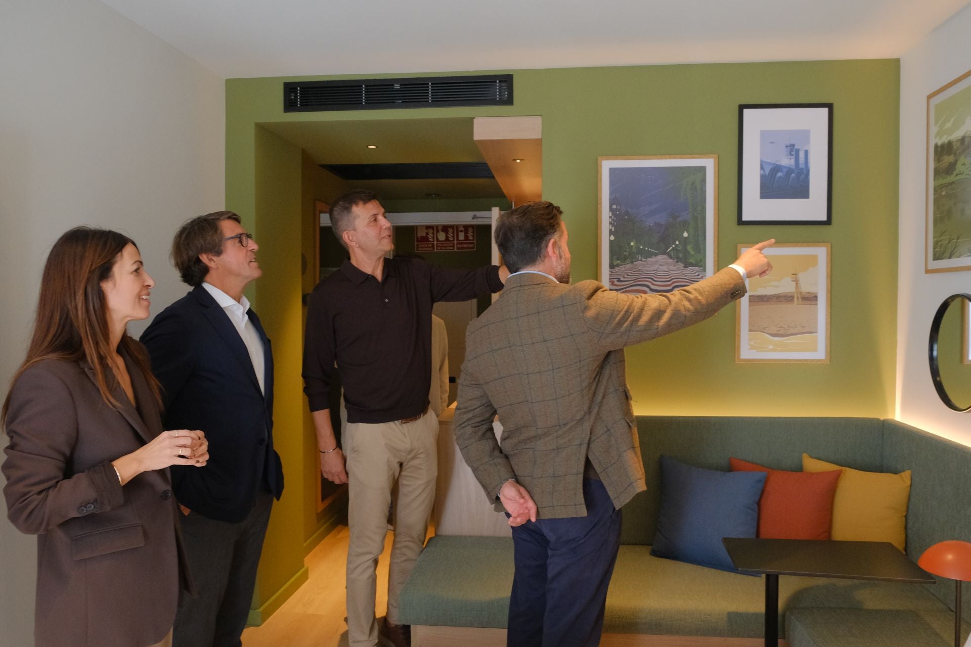 El aeropuerto de Alicante-Elche ya tiene hotel: Hampton by Hilton abre sus puertas