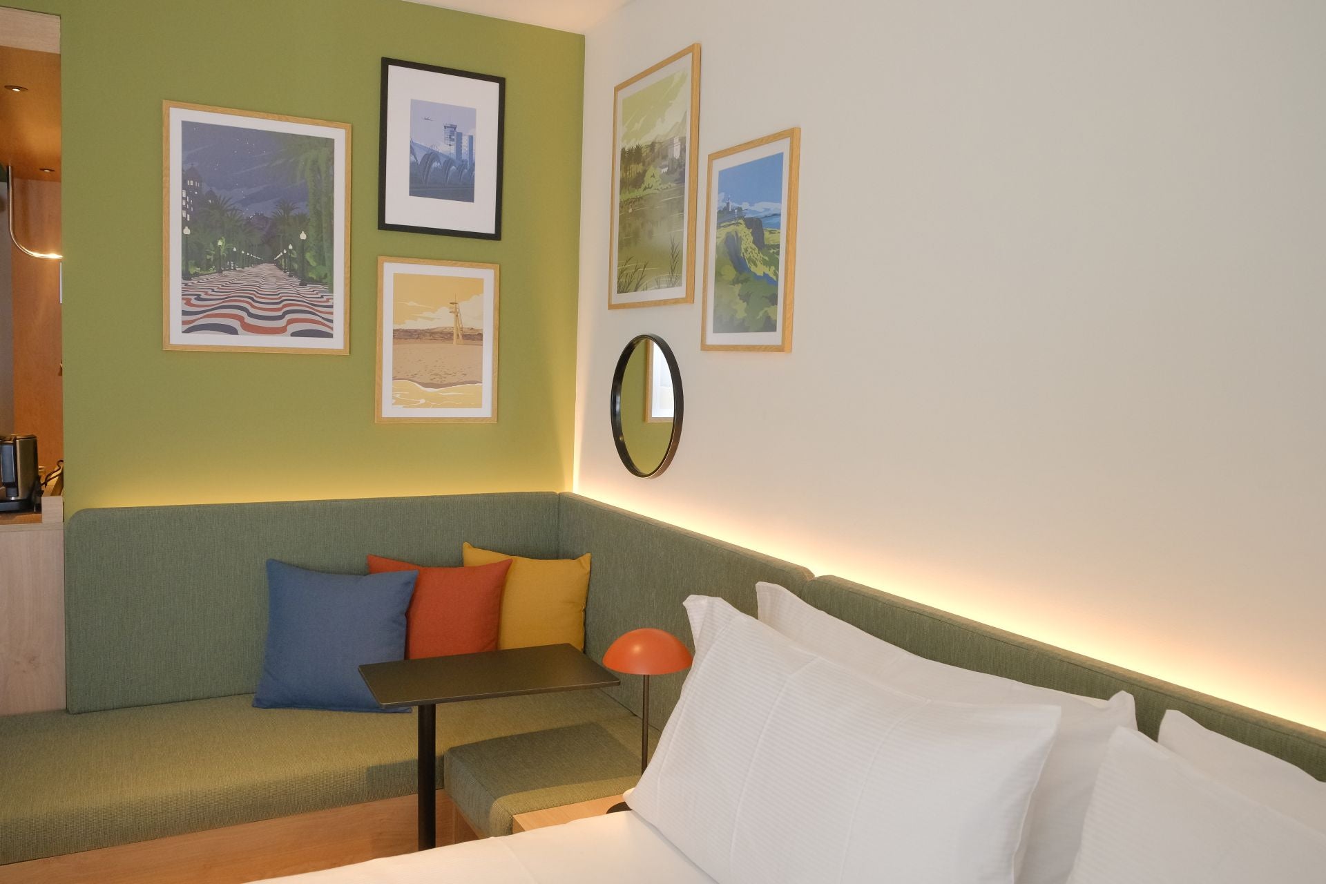 El aeropuerto de Alicante-Elche ya tiene hotel: Hampton by Hilton abre sus puertas