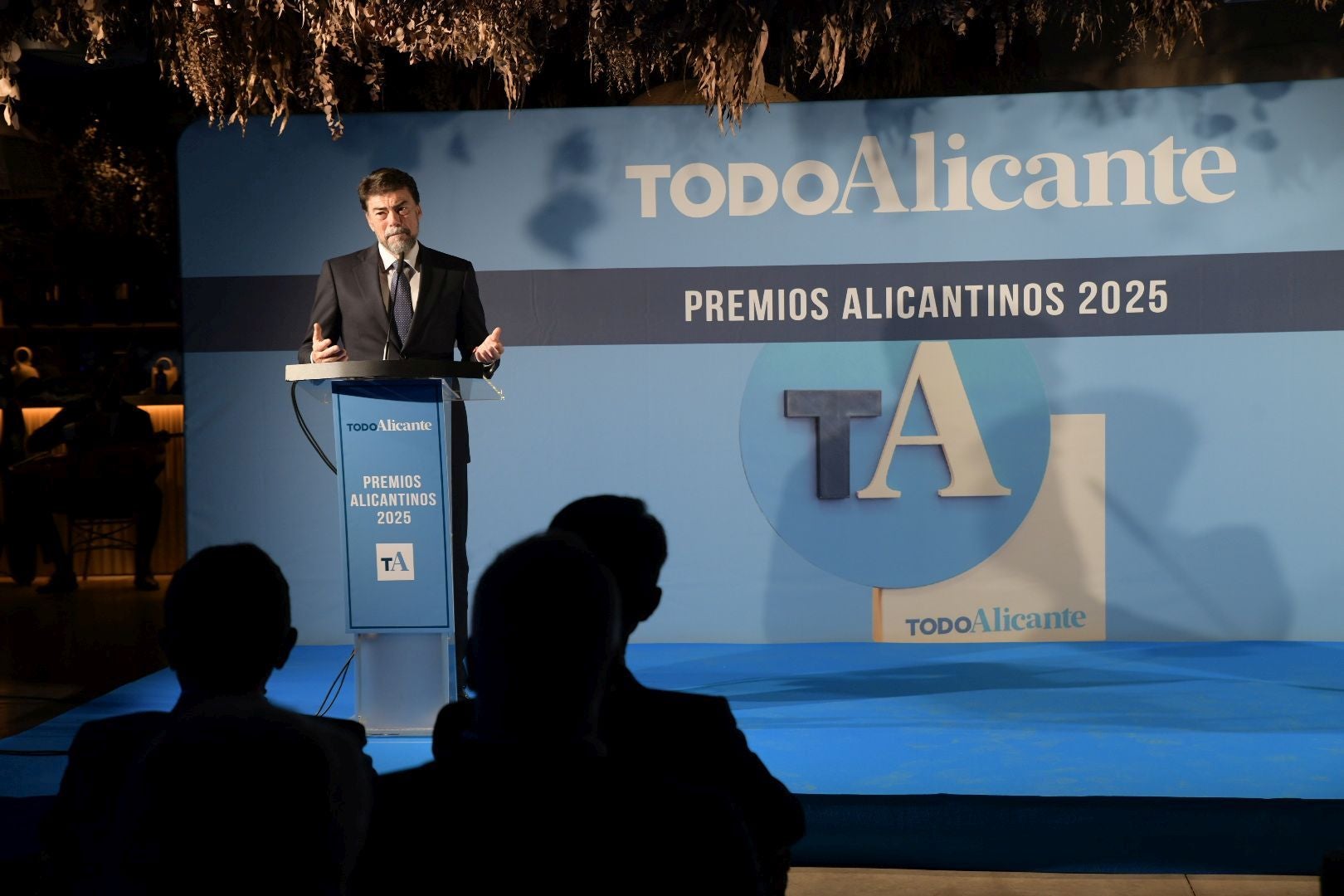 Alicante brilla: así ha sido la gran noche de los Premios Alicantinos