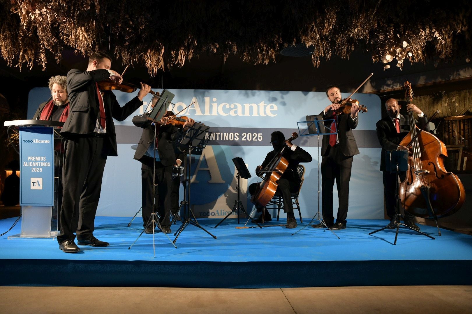 Alicante brilla: así ha sido la gran noche de los Premios Alicantinos