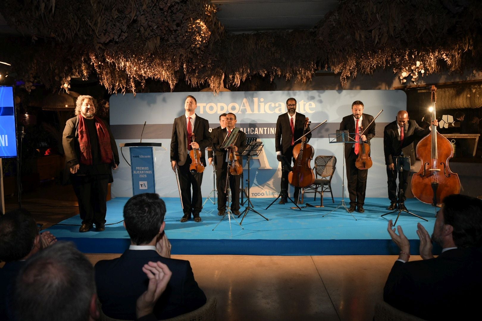 Alicante brilla: así ha sido la gran noche de los Premios Alicantinos