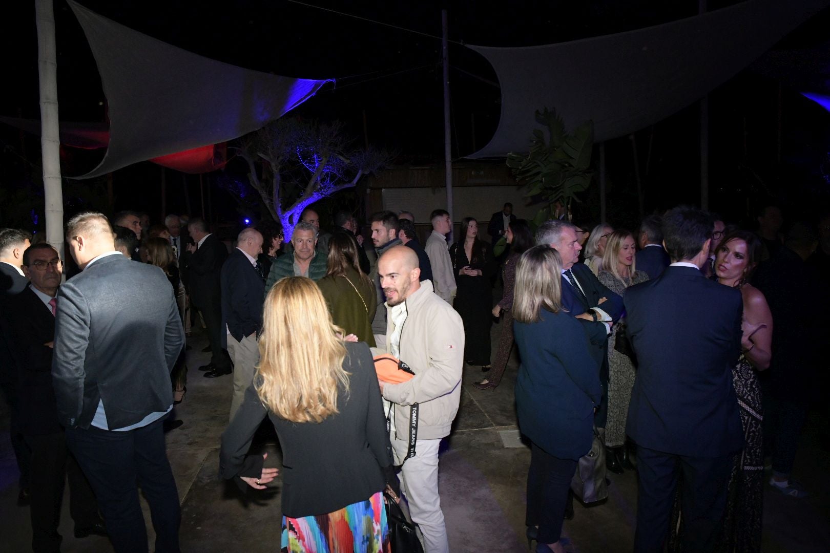 Búscate en el photocall de los Premios Alicantinos