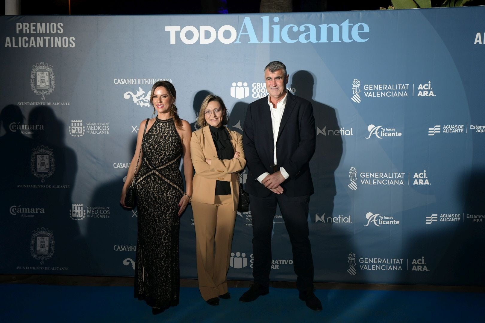 Búscate en el photocall de los Premios Alicantinos
