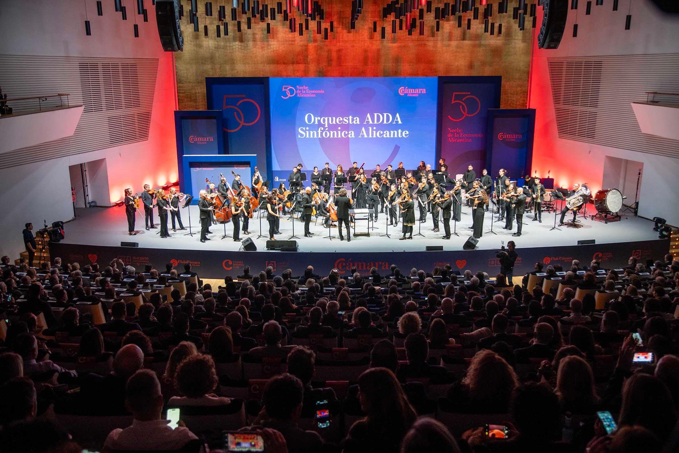 FOTOS | La Noche de la Economía Alicantina: medio siglo premiando el talento empresarial de la provincia
