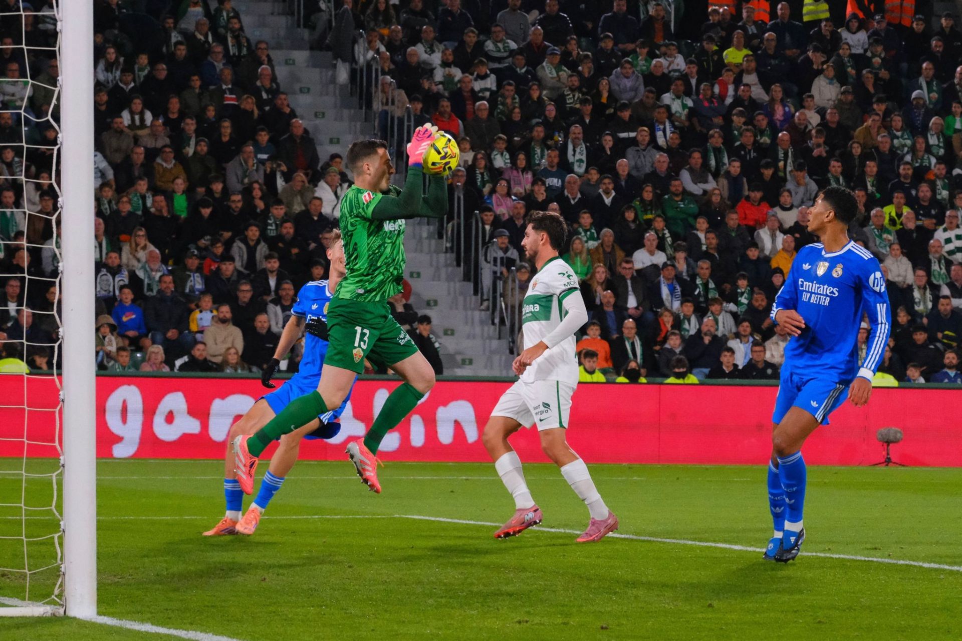Las mejores imágenes del Elche CF-Real Madrid en el Martínez Valero