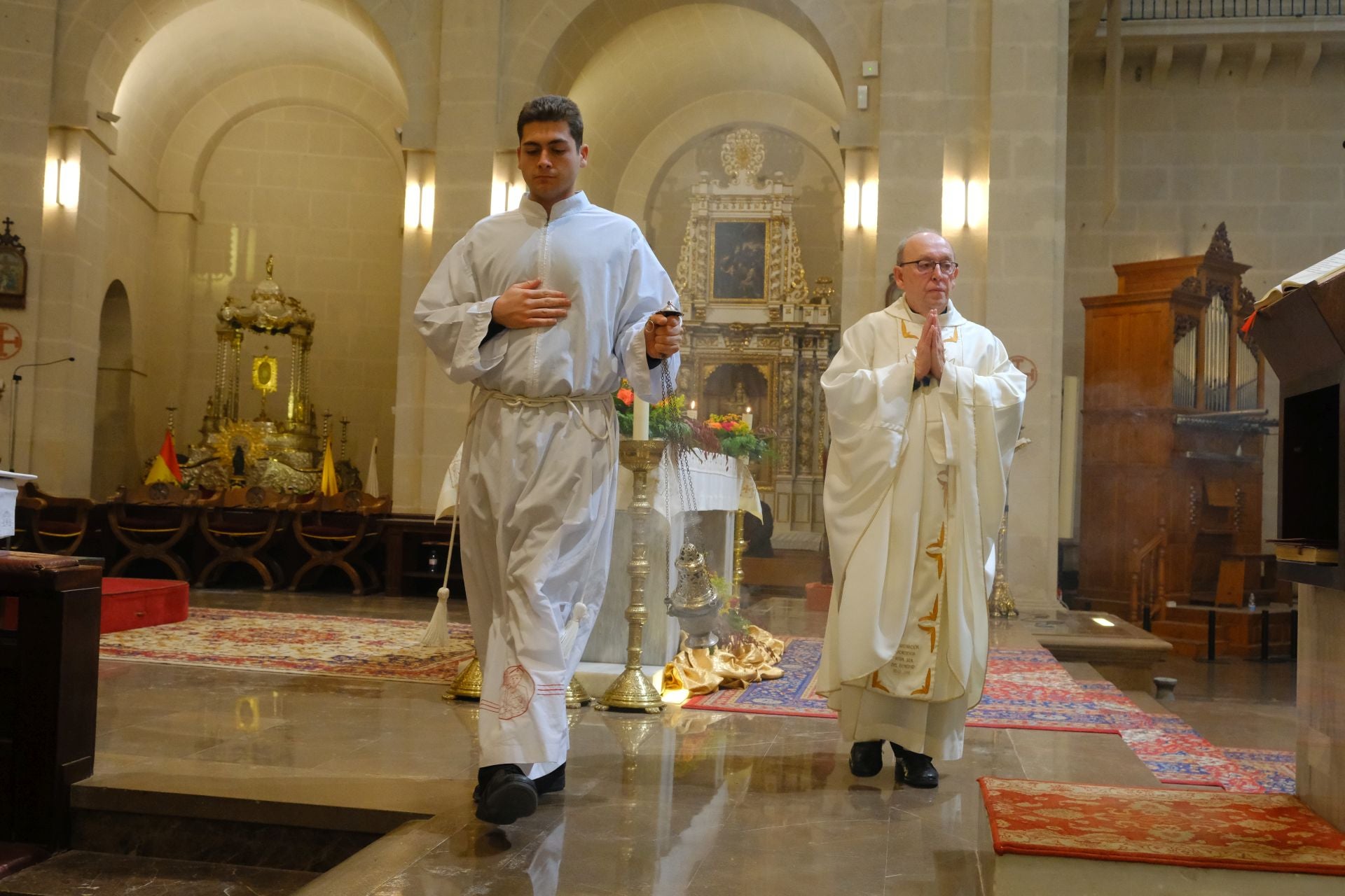 Alicante se rinde ante la Virgen del Remedio en su 75 aniversario como Alcaldesa Perpetua