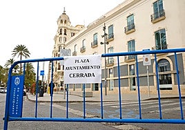 Cierre al tráfico de la plaza del Ayuntamiento de Alicante.