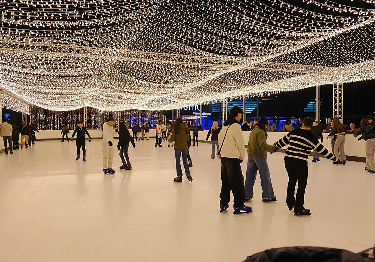 Ice rink installed in Alicante during last Christmas.