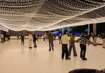 La pista de hielo de Alicante irá en el Muelle 12 durante la Navidad