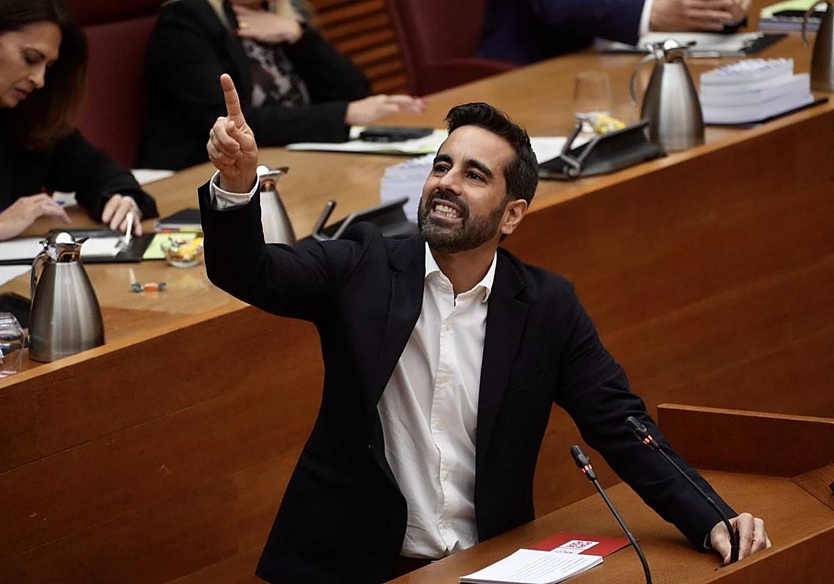 José Muñoz, PSPV spokesperson, during his speech.