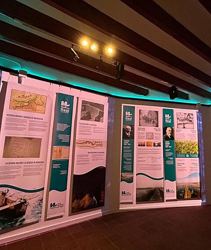 Imagen secundaria 2 - Vistas del interior del Museo del Agua, un recorrido inmersivo que muestra la evolución del patrimonio hídrico ilicitano.
