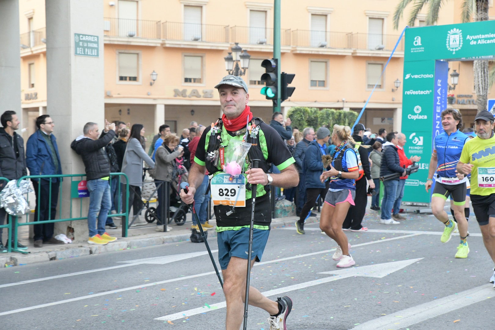 El éxito de la primera maratón Elche y Alicante augura futuras ediciones
