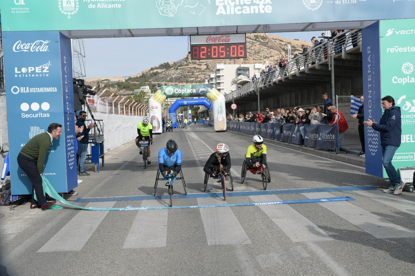 El éxito de la primera maratón Elche y Alicante augura futuras ediciones