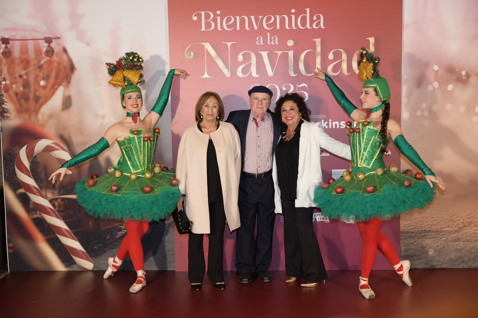 Cientos de asistentes dan la &#039;Bienvenida a la Navidad&#039; en la gala solidaria de Vectalia