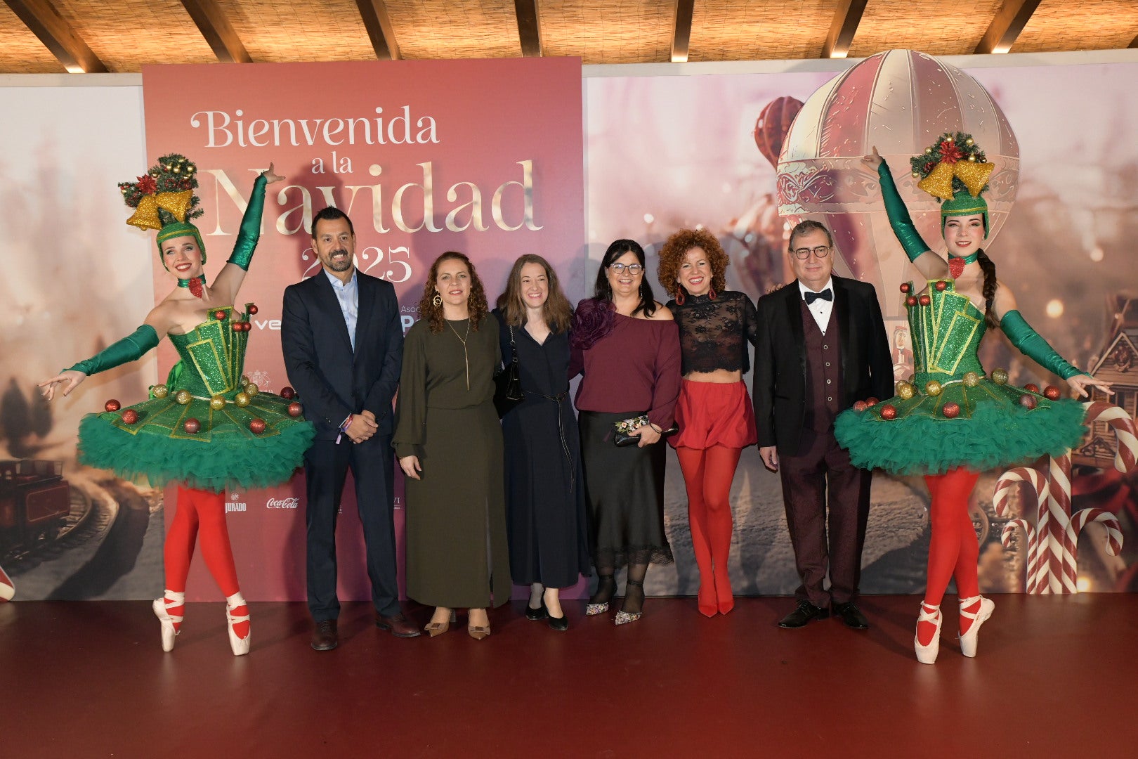 Cientos de asistentes dan la &#039;Bienvenida a la Navidad&#039; en la gala solidaria de Vectalia