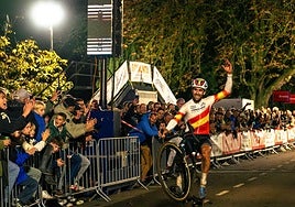 Felipe Orts celebra en Woerden la que fue su 50ª victoria profesional