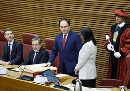 Pérez Llorca, durante el acto de toma de posesión este mediodía en Les Corts.