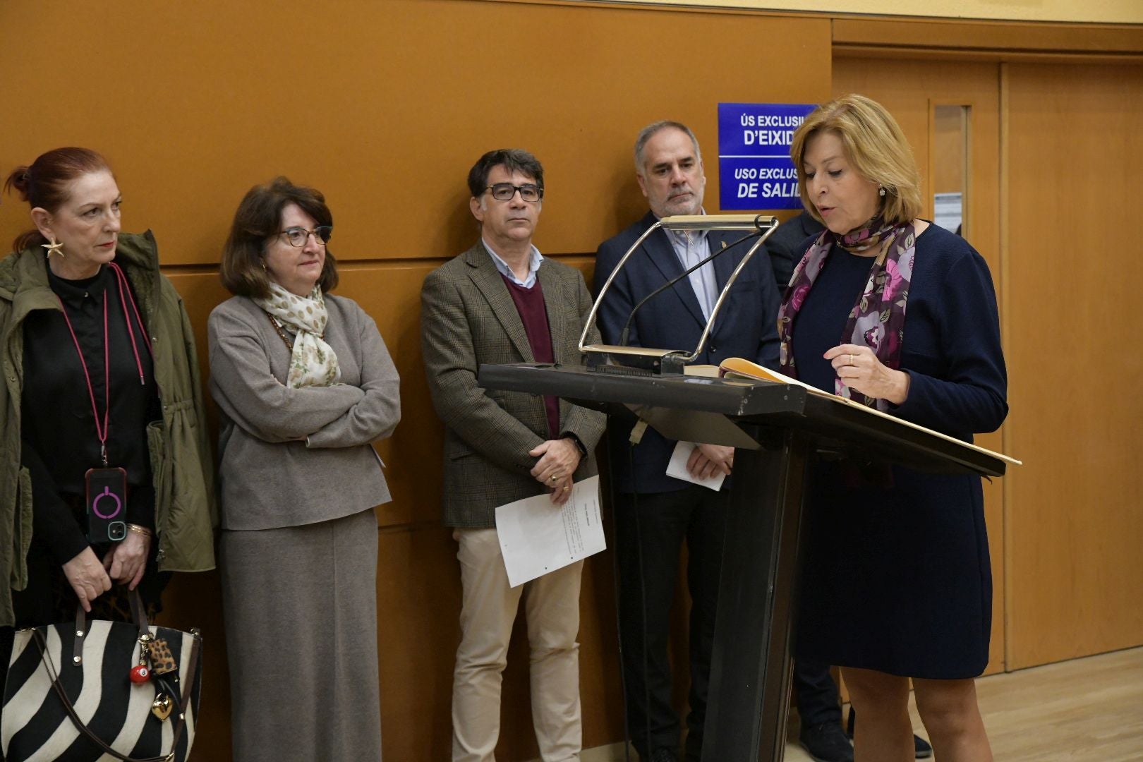 Alicante celebra el Día de la Constitución con una masiva lectura pública en la Sede Universitaria