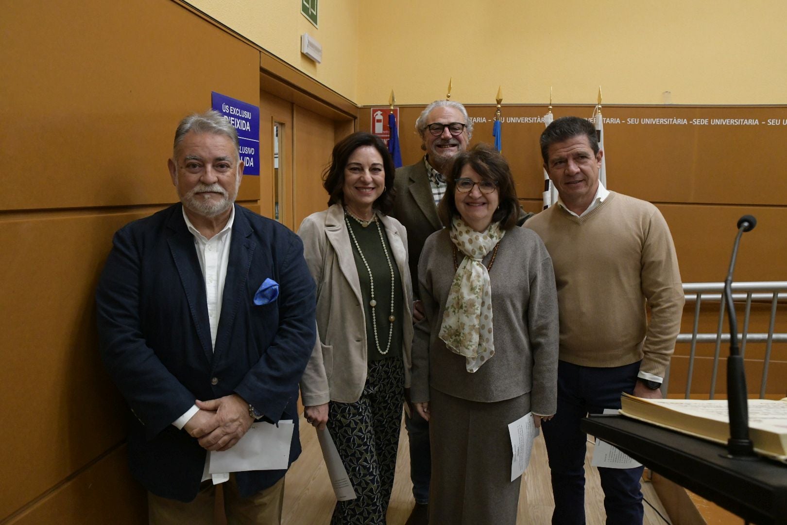 Alicante celebra el Día de la Constitución con una masiva lectura pública en la Sede Universitaria