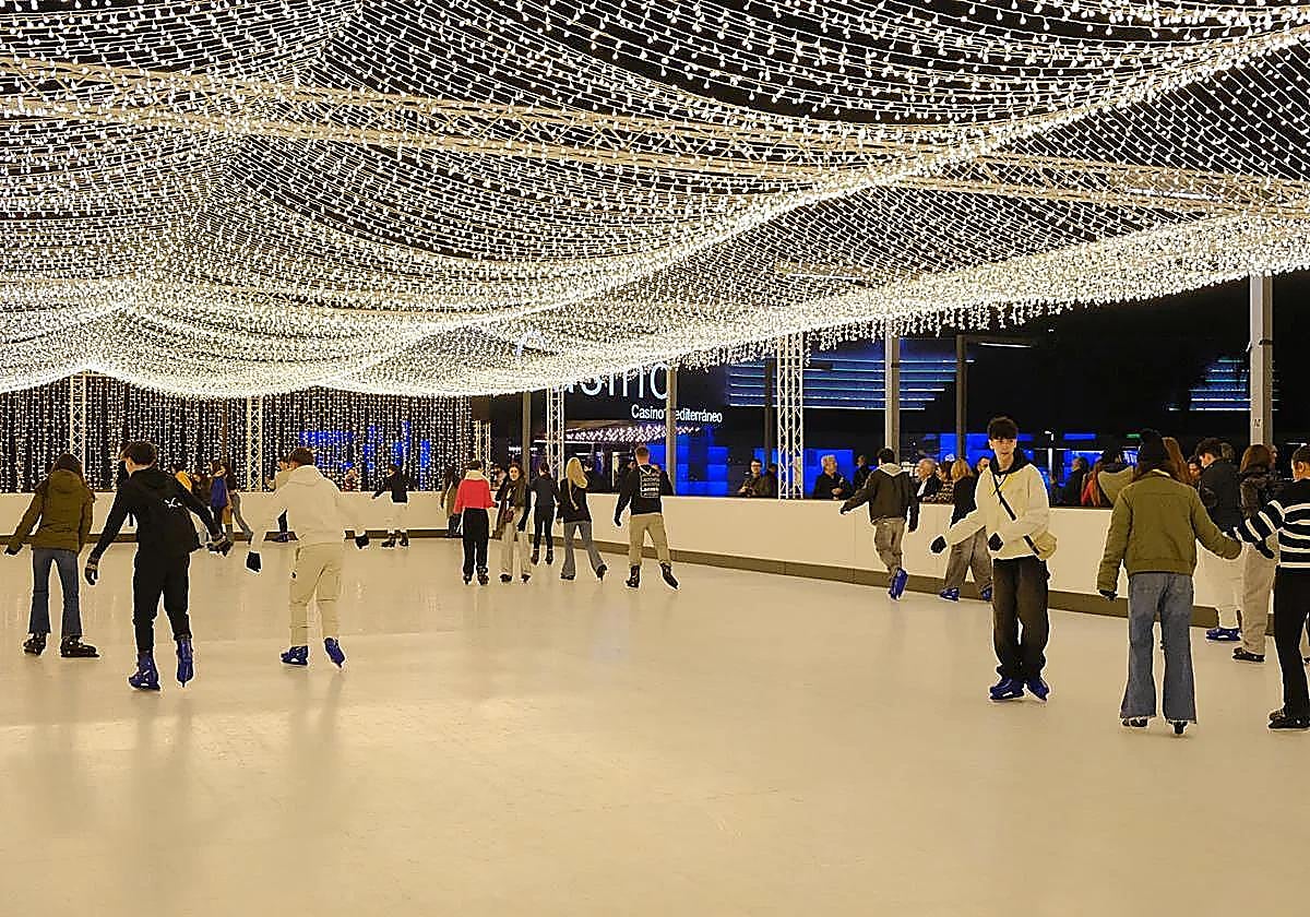 Pista de patinaje sostenible en el puerto de Alicante.