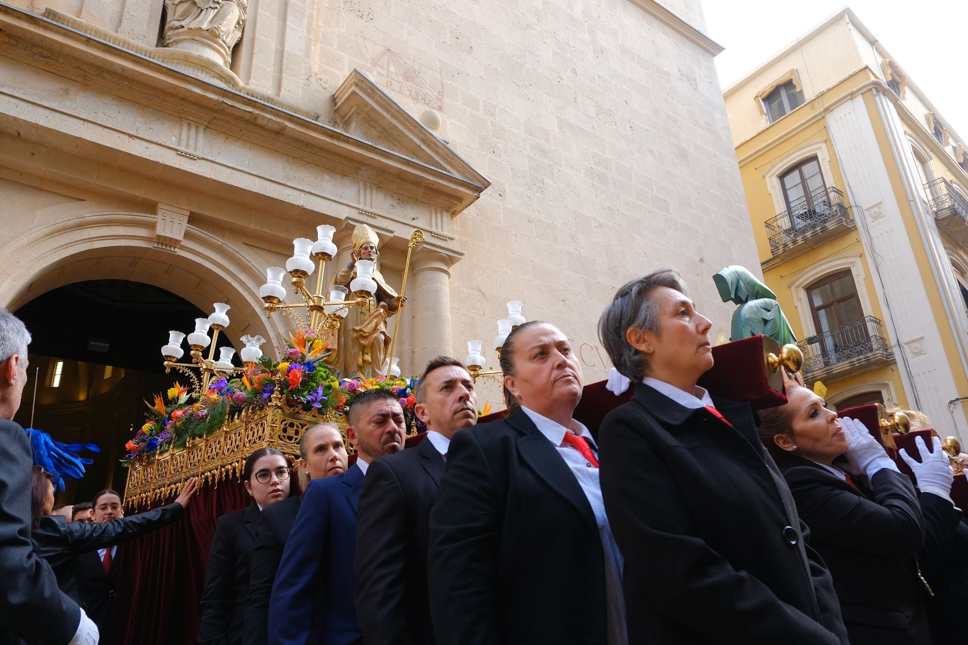 Alicante venera a su patrón San Nicolás