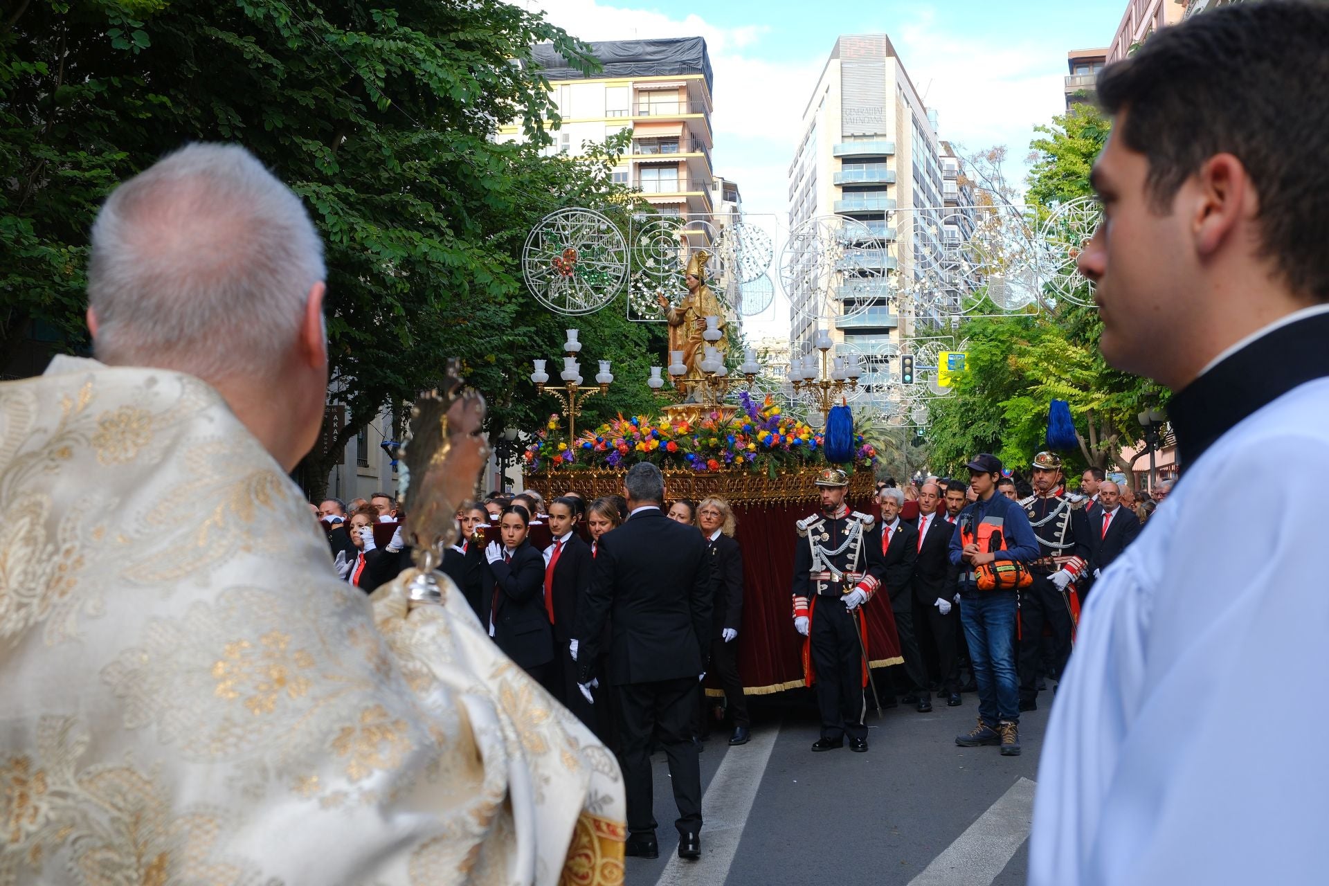 Alicante venera a su patrón San Nicolás