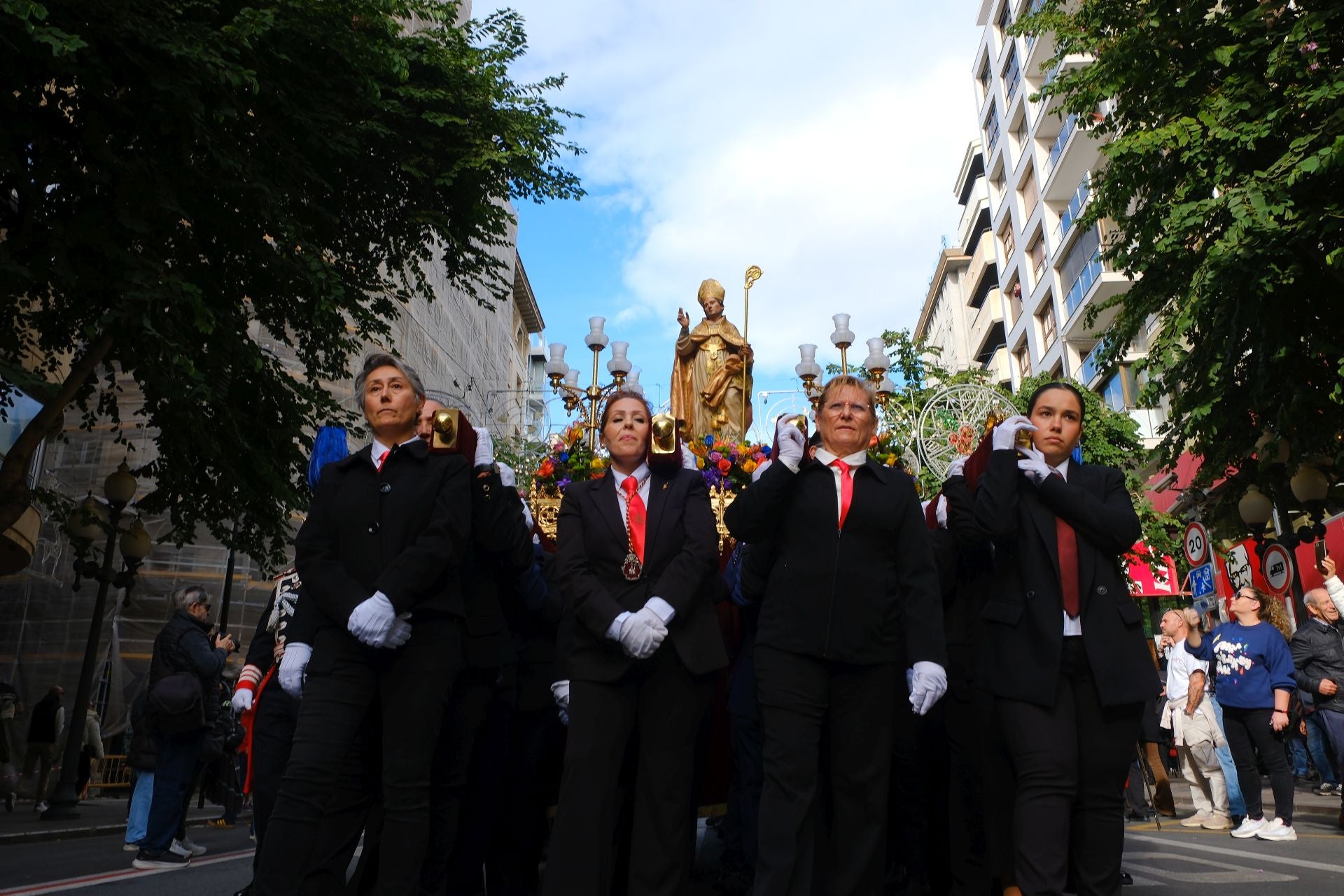 Alicante venera a su patrón San Nicolás