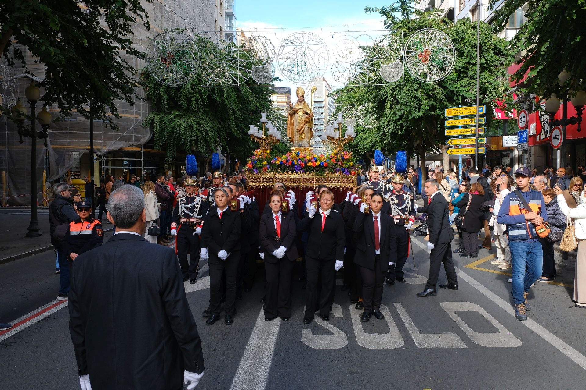 Alicante venera a su patrón San Nicolás