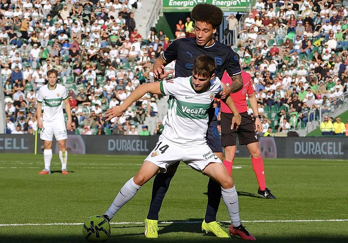 Aleix Febas during the match against Girona FC.