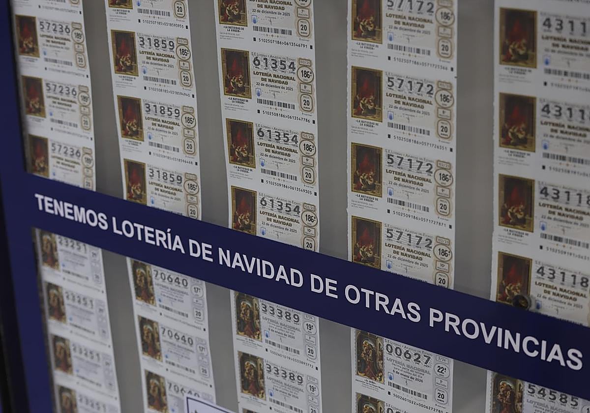 Una hoguera de Alicante anula 50 papeletas de la Lotería de Navidad tras un robo