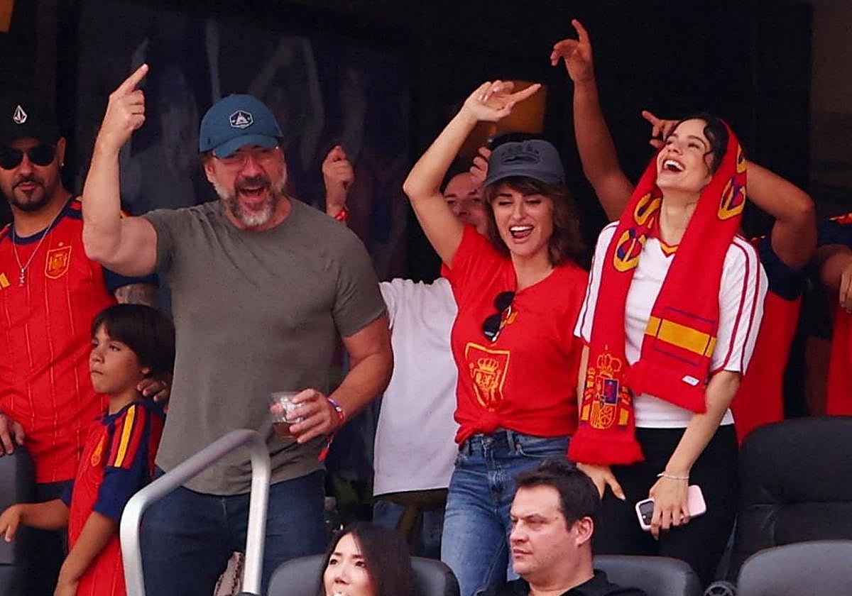 Great anticipation for celebrities at the match between Spain and Portugal