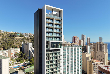 Hotel Port Benidorm presenta su nueva etapa como nuevo icono hotelero de la ciudad